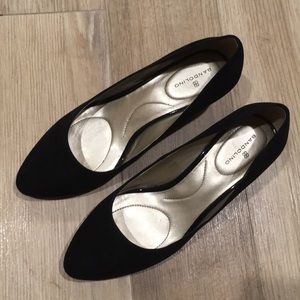Bandolino Black Wedges